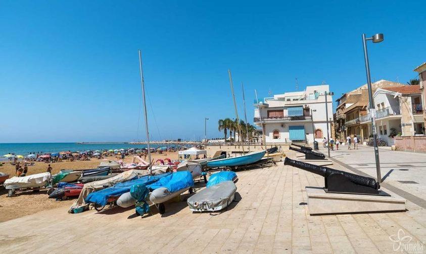 Debel House Bed & Breakfast Marina di Ragusa Ngoại thất bức ảnh